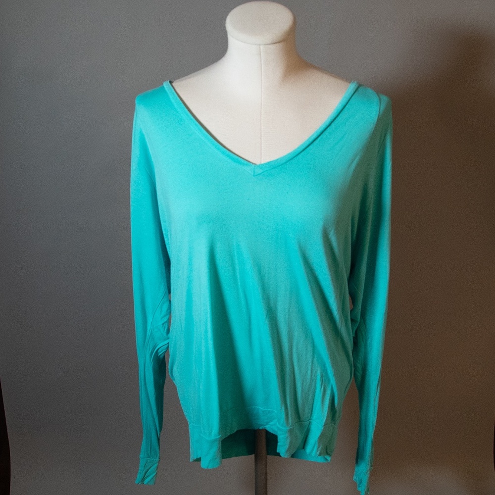 WILFRED turquoise v-neck long sleeve